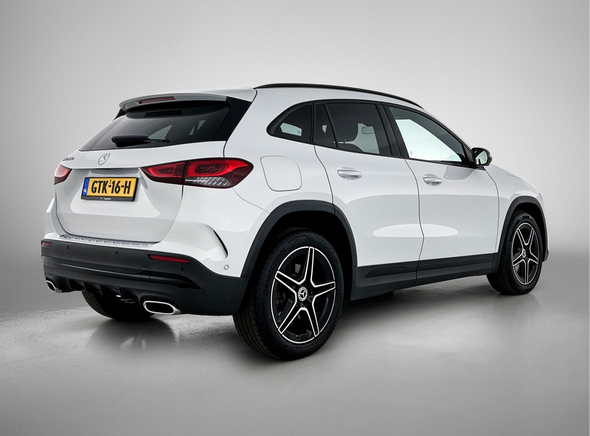 Mercedes-Benz GLA 250 e AMG Plug-In Hybride AMG Line | Night, 12 maanden, 4 cilinders, 15 kWh, Wit
