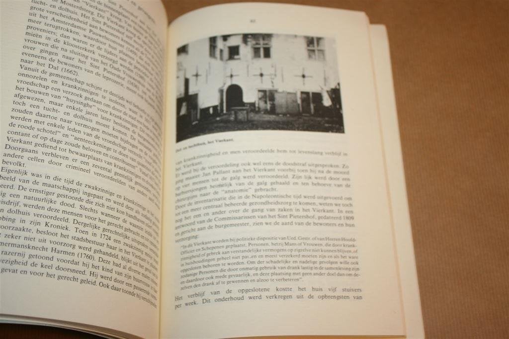 Apotheek De Groote Gaper - Gezondheidszorg Hoorn, Ophalen of Verzenden, Gelezen