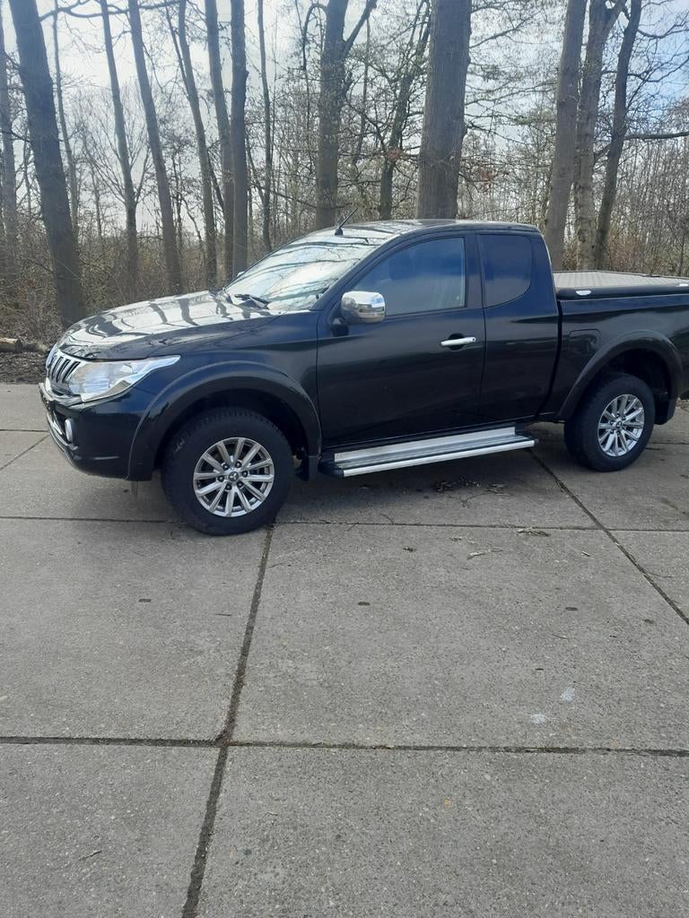 Te koop Mitsubishi l200 4x4 met achteruitrijcamera, Auto's, Bestelauto's, Particulier, Te koop