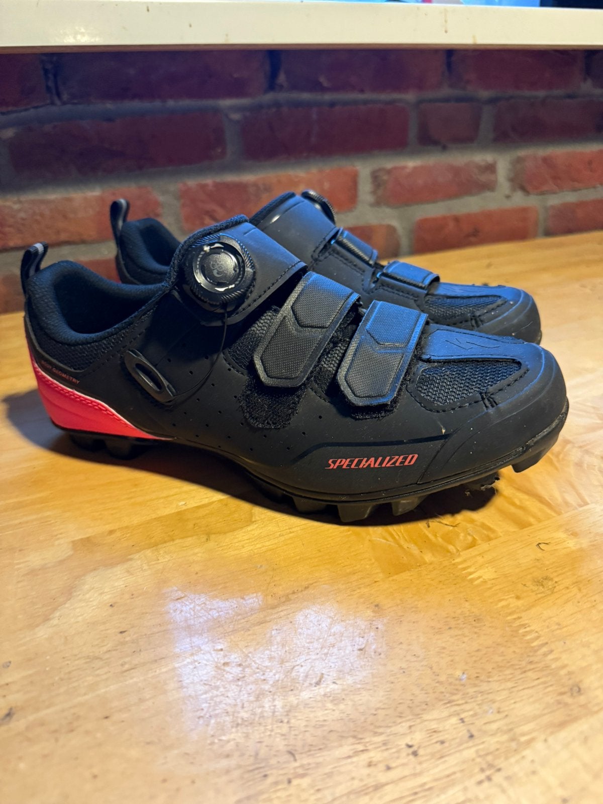 Specialized dames mtb schoenen mt 40, Ophalen of Verzenden, Zo goed als nieuw, Helm