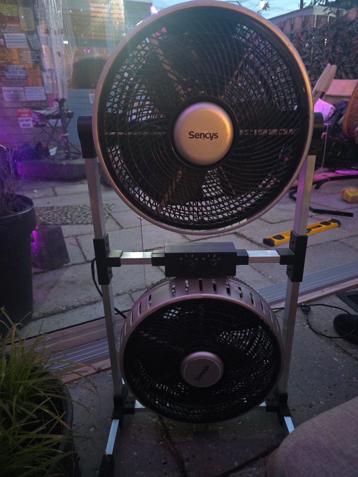 Sencys dubbele vloerventilator, Ophalen, Zo goed als nieuw, Vloerventilator