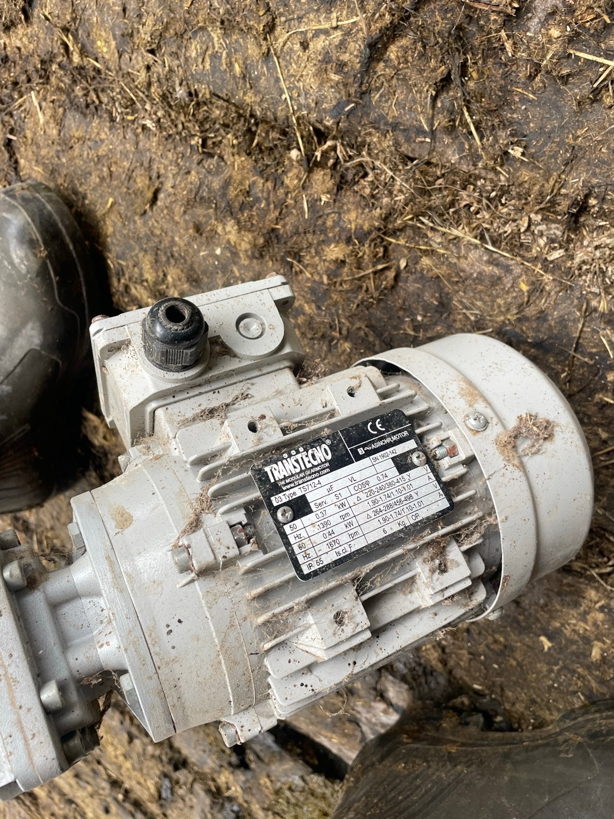 Bijna nieuwe vijzel motor + vijzel en buizen, Ophalen, Veehouderij, Voertechniek
