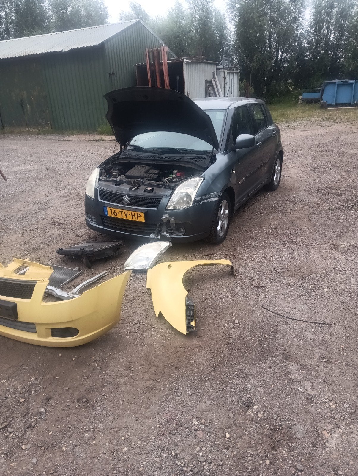 Suzuki Swift met schade en onderdelen, Ophalen, Suzuki