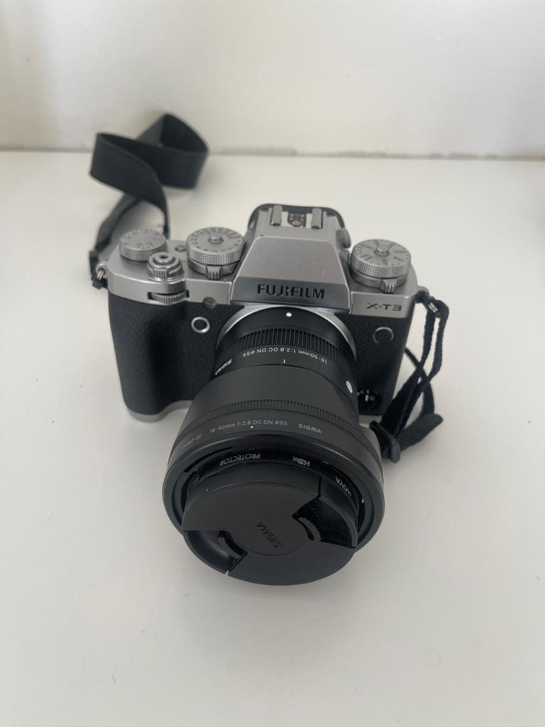 Zo goed als nwe Fujifilm X-T3 + Sigma 18-50mm f/2.8 + Acces, Ophalen, Zo goed als nieuw, Fuji, Minder dan 4 keer