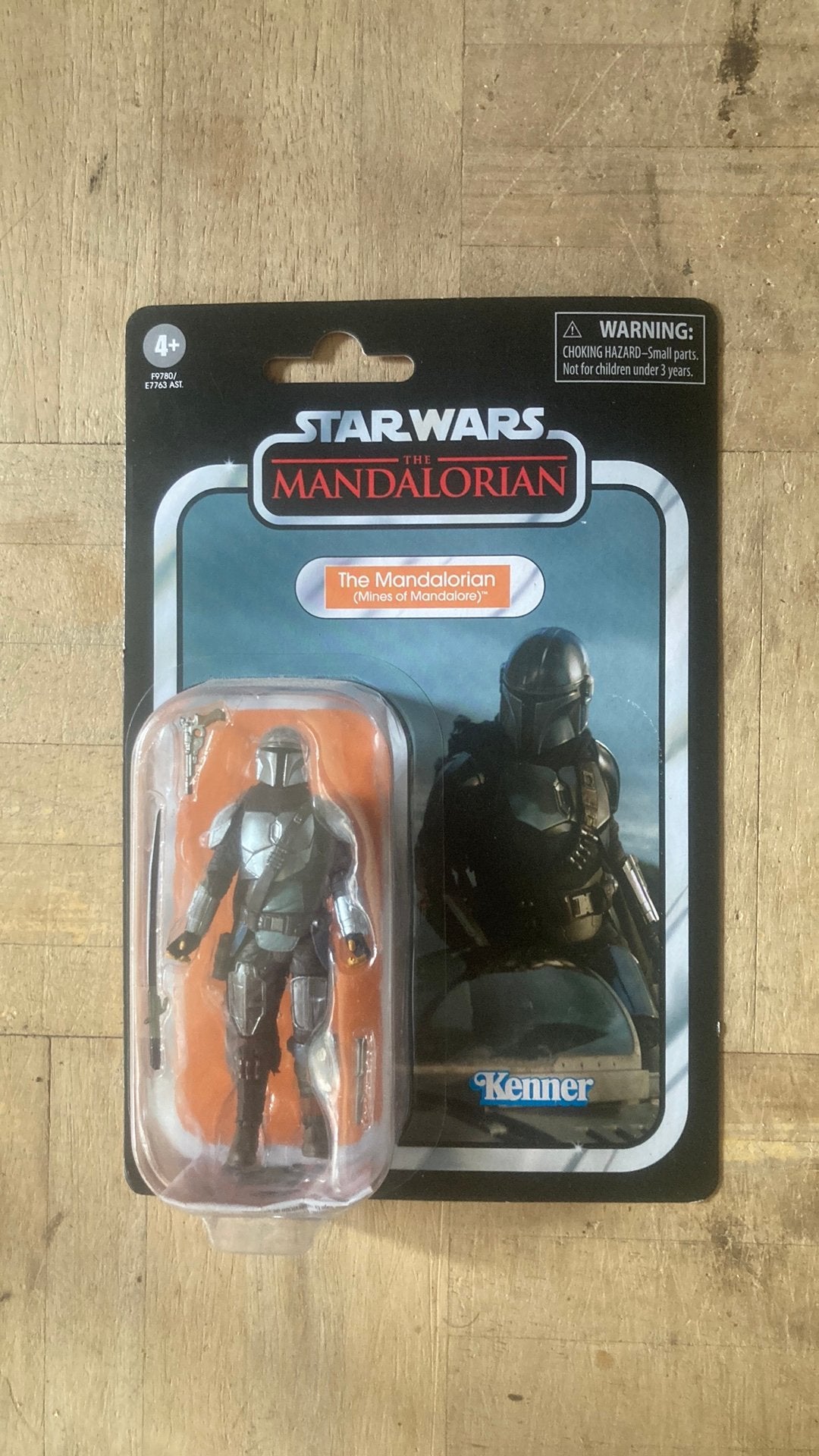Mandolorian ( dark saber ), Ophalen of Verzenden, Zo goed als nieuw