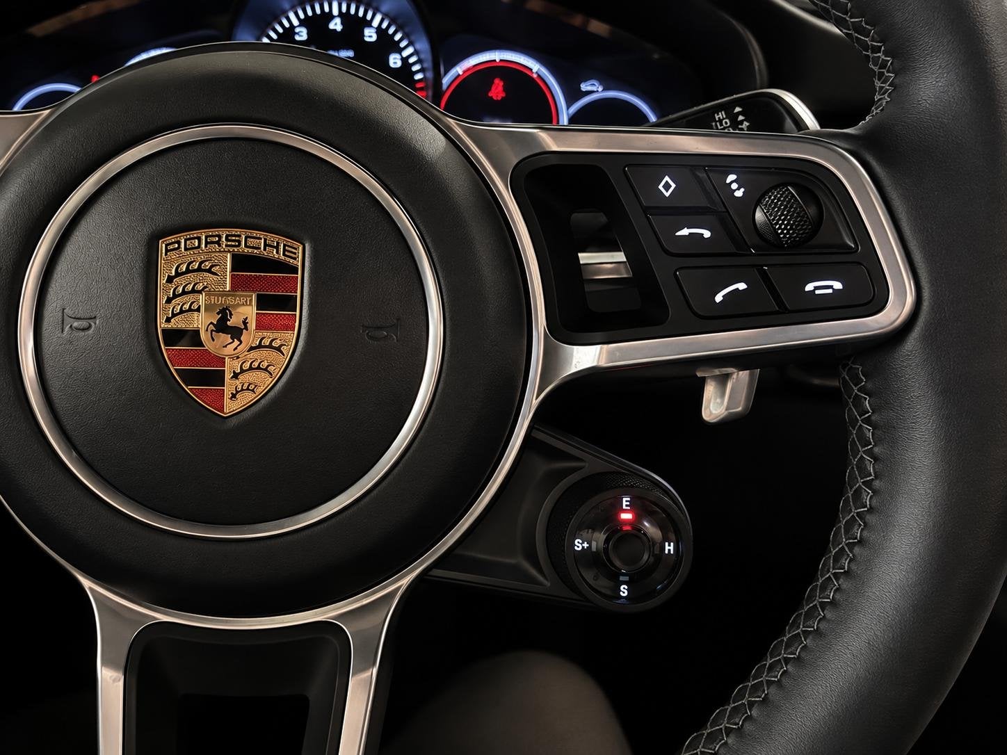Porsche Cayenne Coupé 3.0 E-Hybrid Keramisch l bose l sport, Auto's, Automaat, Cayenne, 14 kWh, Gebruikt