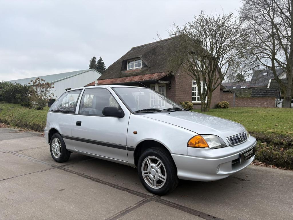 Suzuki Swift Suzuki Swift 1.0 Eco|54.595 LAGE KM STAND|BOEKJ, Voorwielaandrijving, 53 pk, Gebruikt, 18 €/maand