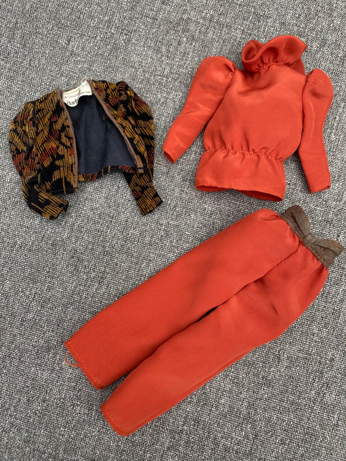 Vintage Barbie 1984 Haute Couture Collection #9151 Mattel, Verzenden, Zo goed als nieuw, Kleertjes