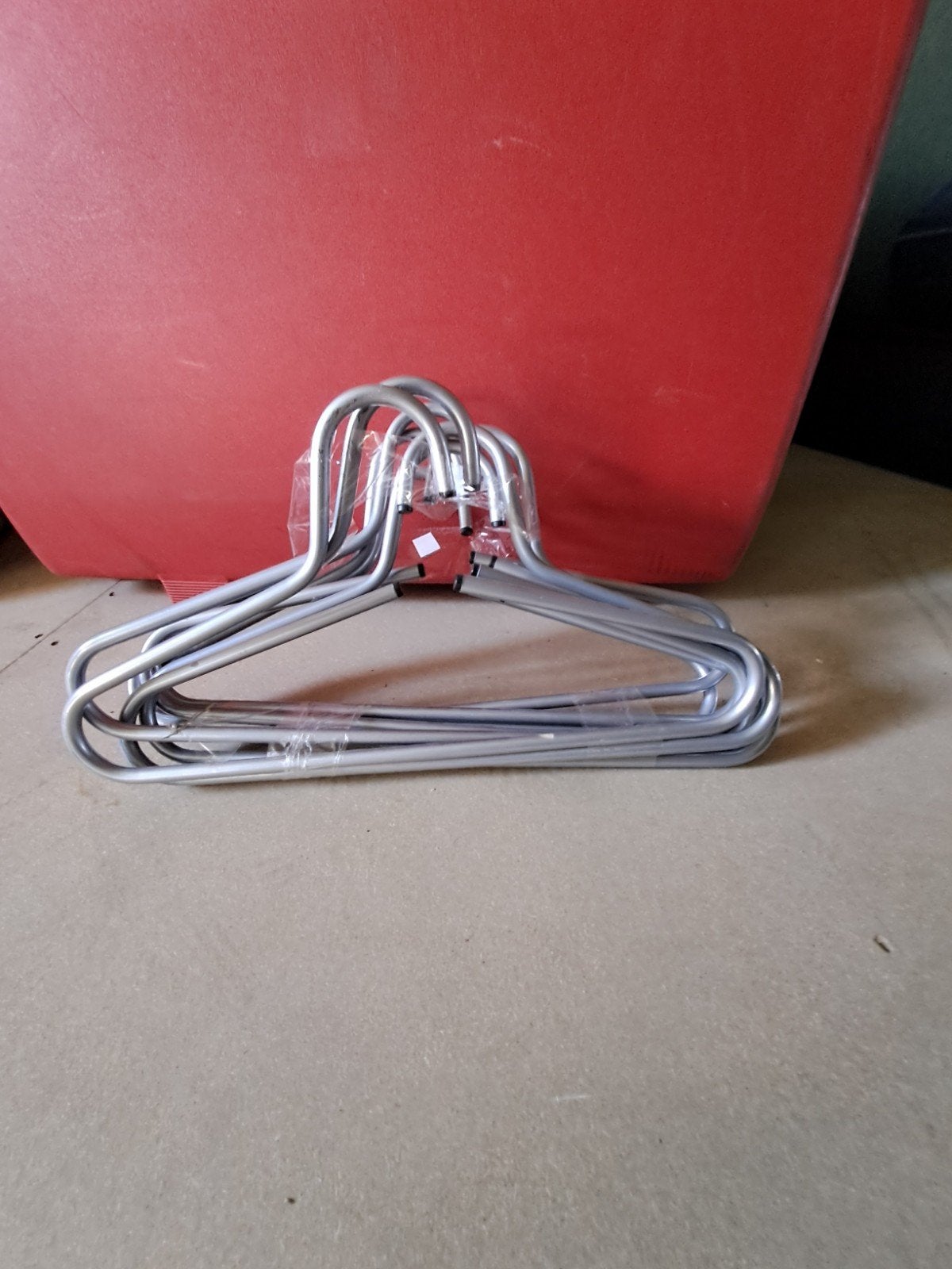 8x Metalen Kleerhangers, Ophalen of Verzenden, Metaal, Minder dan 100 cm