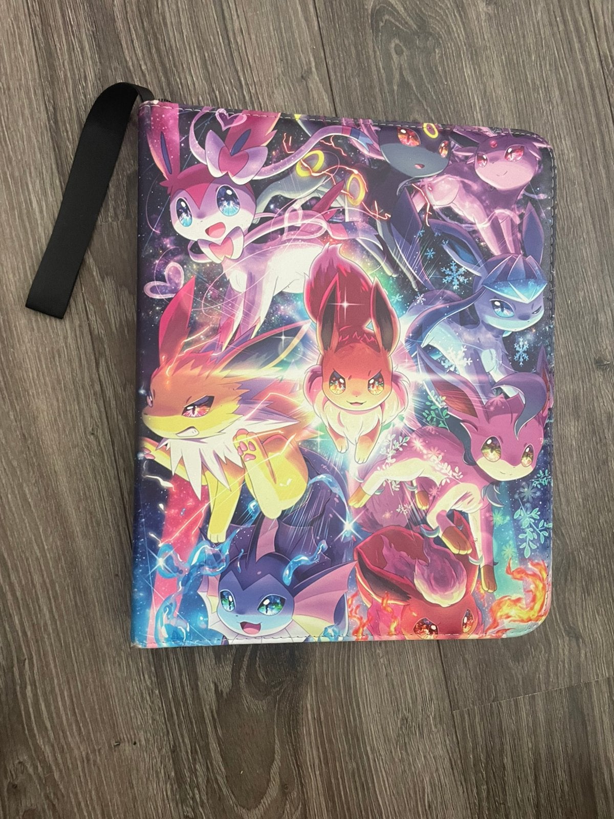 Pokemonkaarten binder/verzamelmap 600 kaarten, Ophalen of Verzenden, Zo goed als nieuw