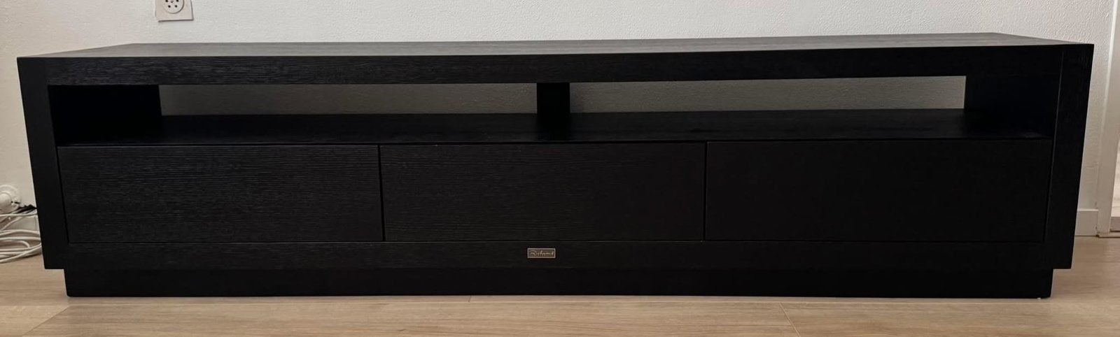 Richmond Interiors TV-dressoir Oakura 3-laden (Black), Huis en Inrichting, Ophalen, Zo goed als nieuw