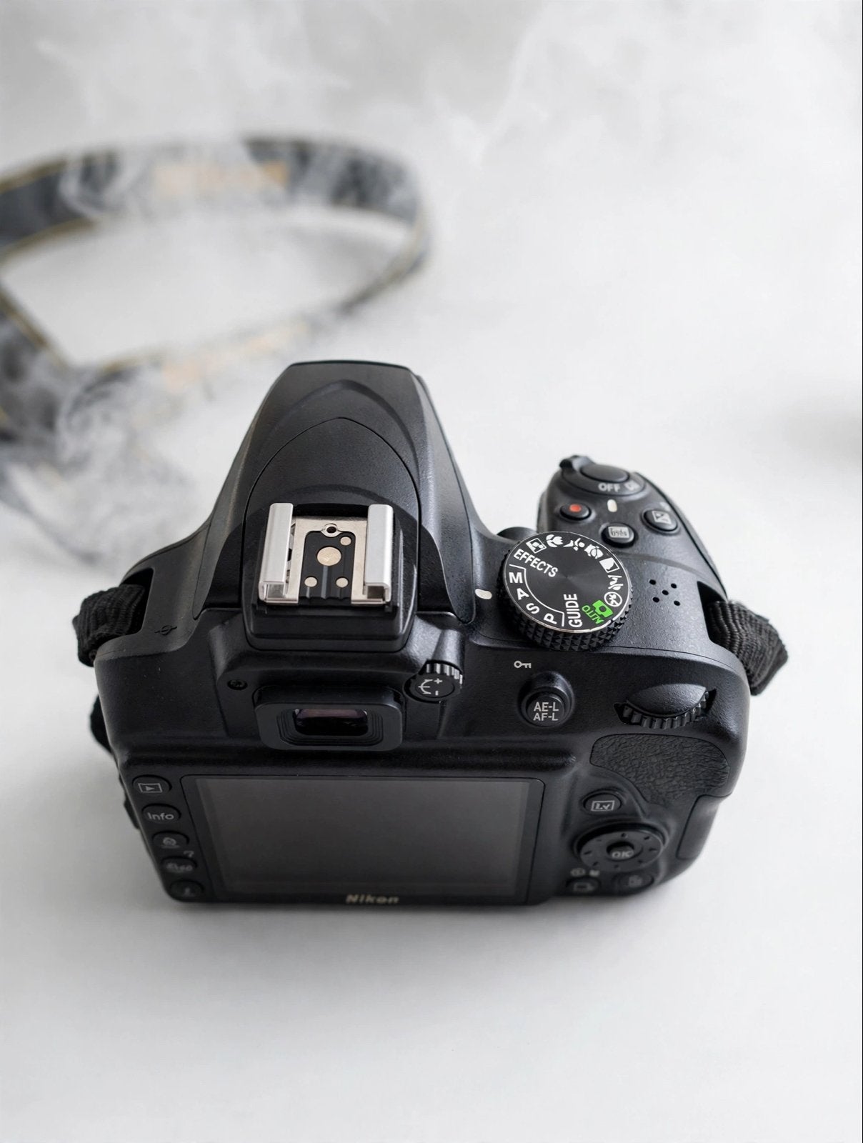 Nikon D3400 Body - Zo goed als nieuw, Spiegelreflex, Ophalen of Verzenden, Zo goed als nieuw, Nikon