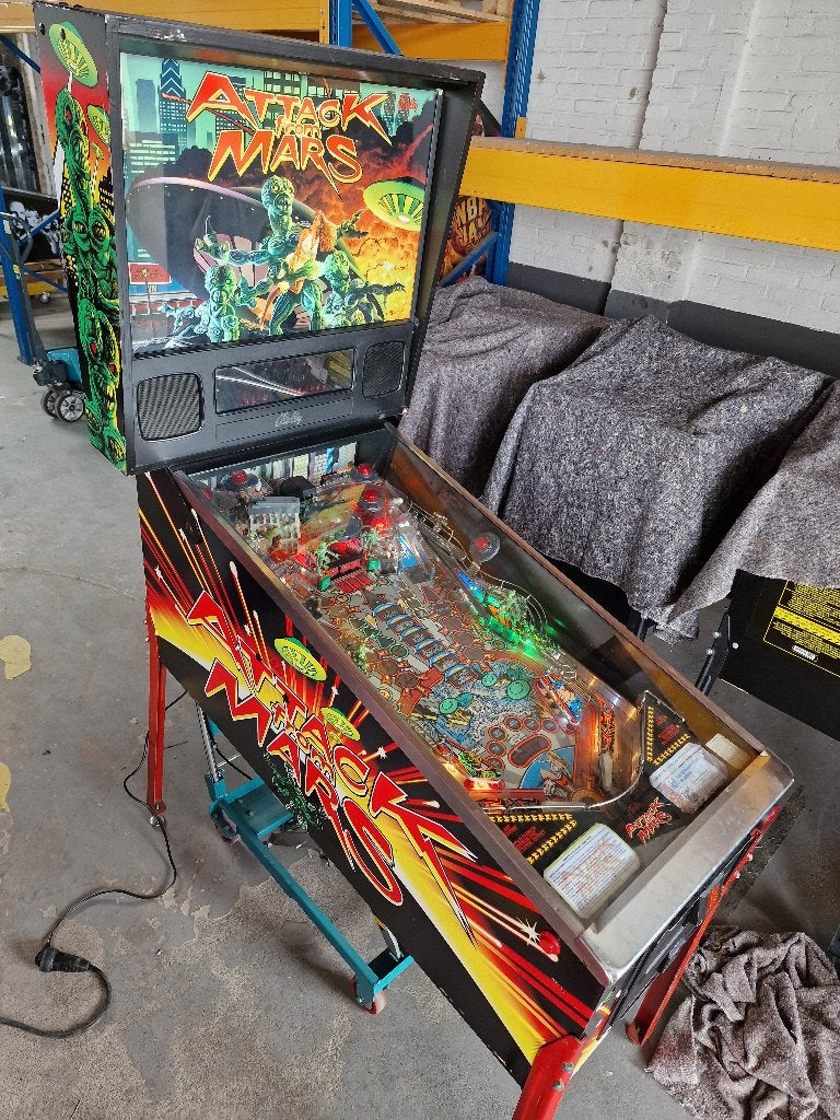 Originele Attack from Mars Flipperkast uit 1995, Gebruikt, Bally, Ophalen of Verzenden, Dot-matrix