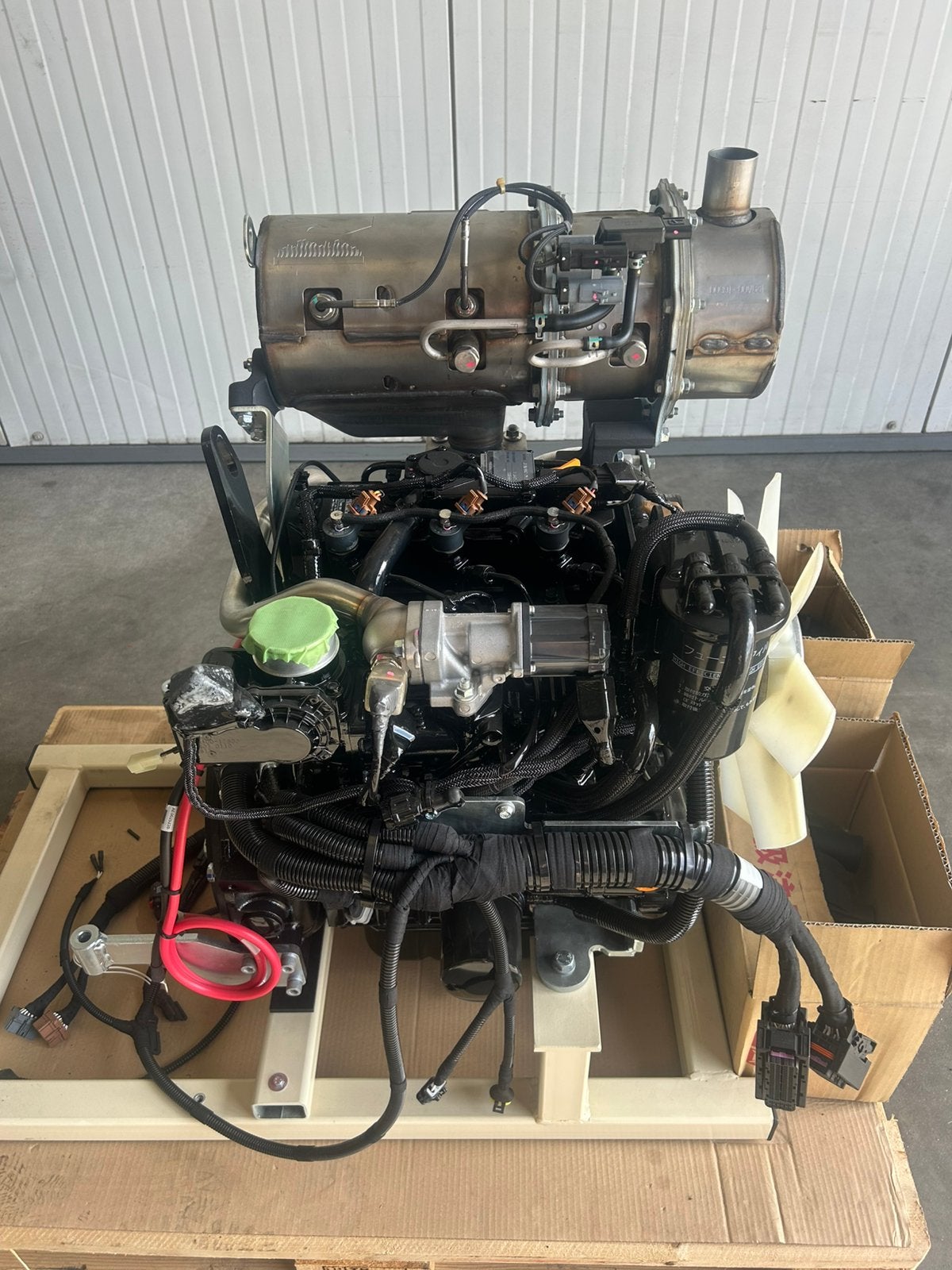 Yanmar dieselmotor 3TNV88C-DYEM2, Ophalen