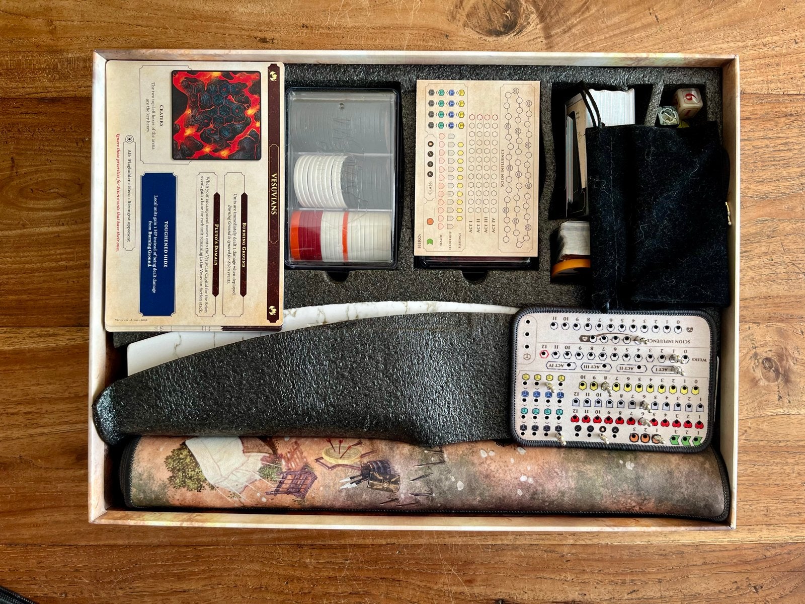 Hoplomachus Victorum met extra's: Chips, Mat, Mag Tokens, Een of twee spelers, Ophalen of Verzenden, Zo goed als nieuw