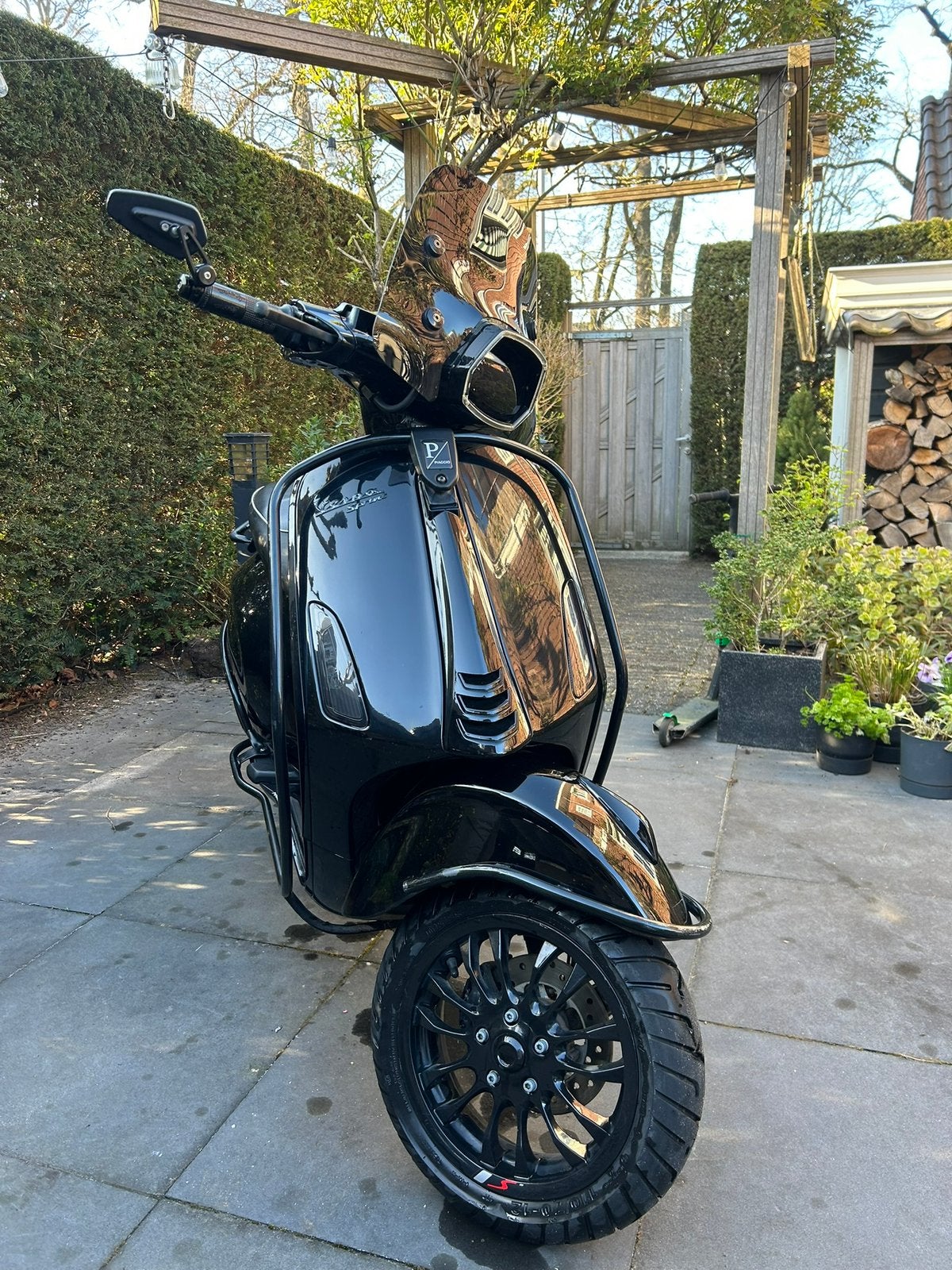 Vespa sprint 2020 - Black on Black - iget, Fietsen en Brommers, Ophalen, Overige modellen, Zo goed als nieuw, Benzine
