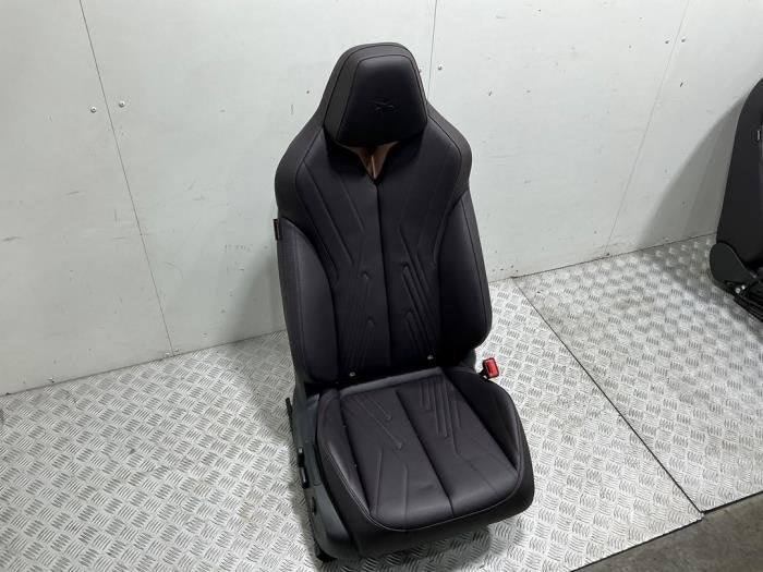 Stoel rechts van een Cupra Terramar, 12 maanden garantie, Gebruikt, -, -