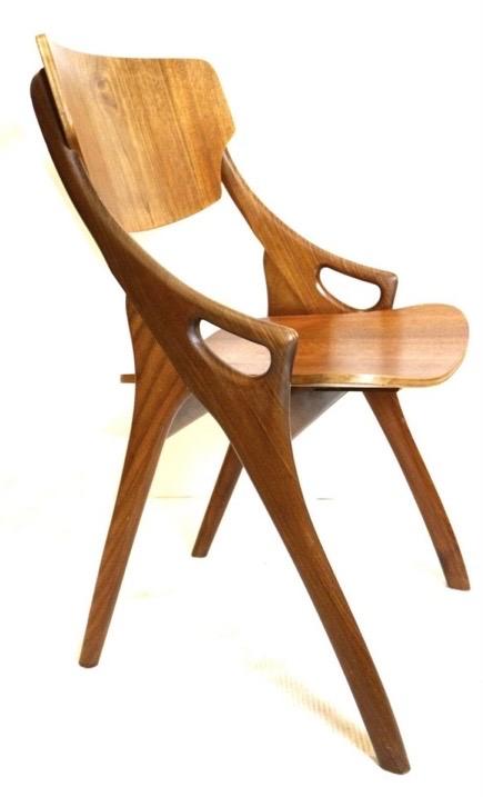 Zes Vintage stoelen ontworpen door Arne Hovmand Olsen, Gebruikt, Bruin, Vintage Deens, Ophalen of Verzenden
