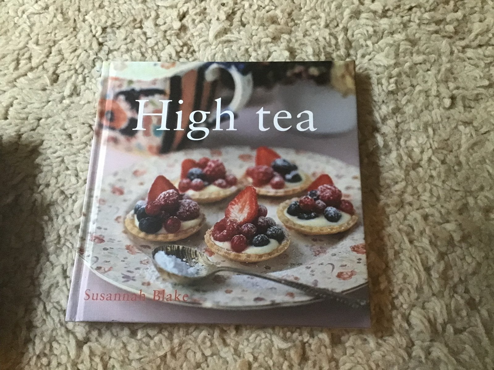 High Tea kookboek - Susannah Blake opbr giro555, Ophalen of Verzenden, Zo goed als nieuw, Europa, Taart, Gebak en Desserts