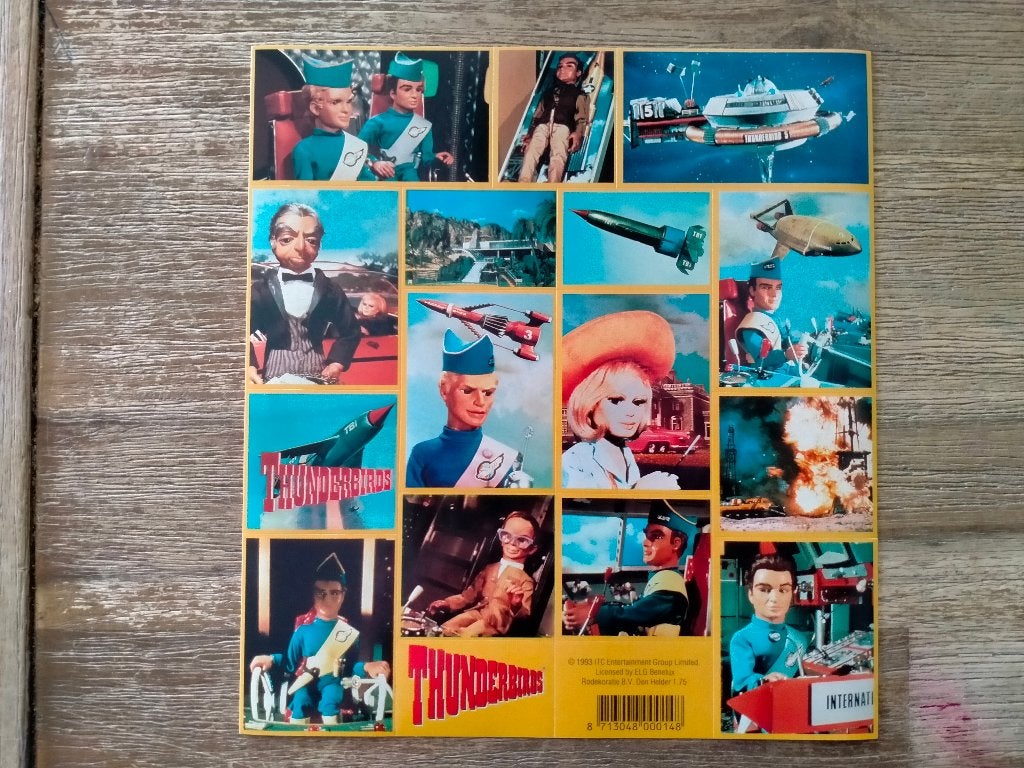 Thunderbirds tv serie tekenfilm stickervel stickers vintage, Verzenden, Zo goed als nieuw, Strip of Tekenfilm