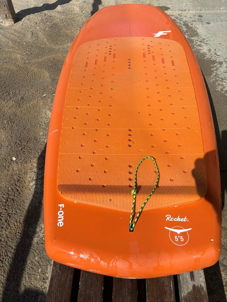 F-One Rocket Wing Foil Board 5'5 ASC 90 lit., Ophalen, Zo goed als nieuw, Wingsurf-board