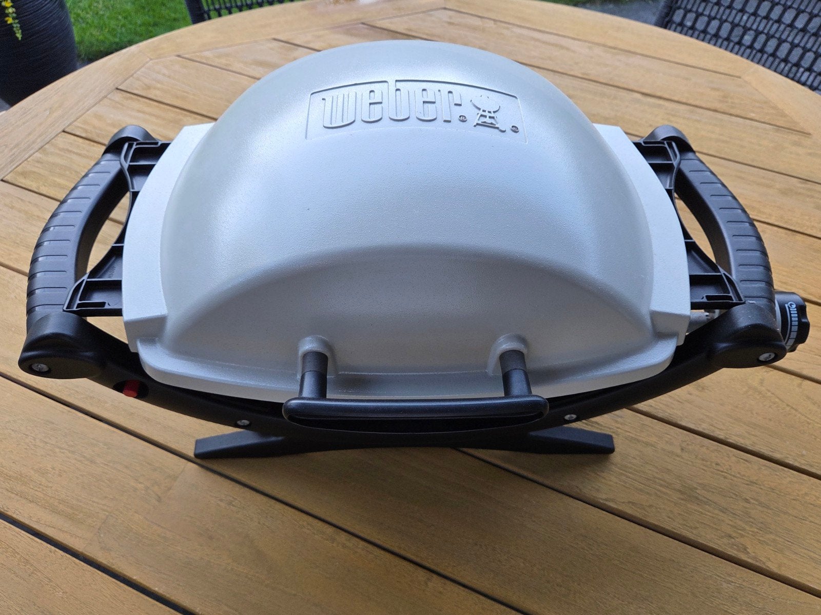 Weber Q1000 met onderstel en gevulde gastank, Tuin en Terras, Ophalen, Gebruikt, Weber