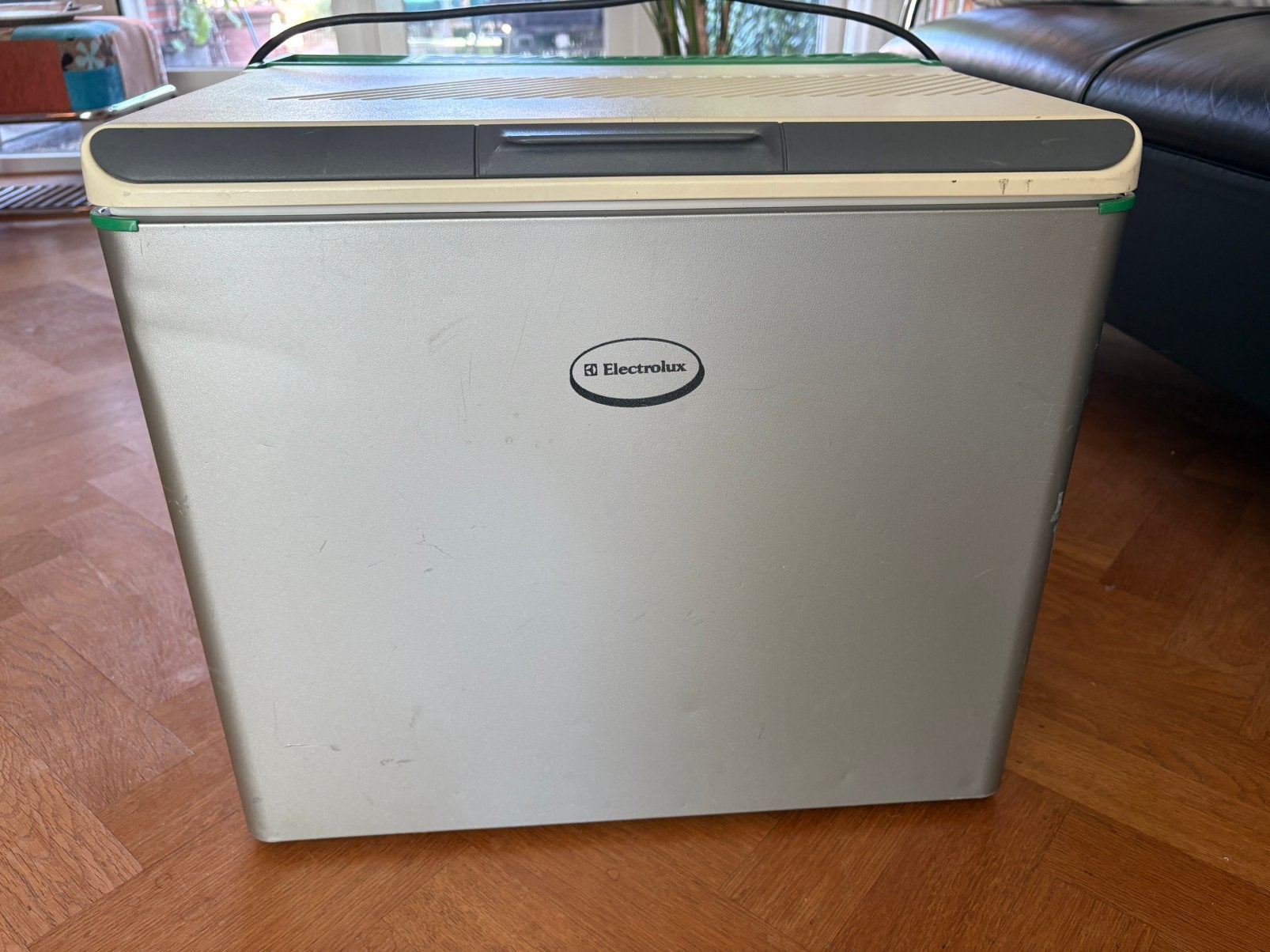 Electrolux camping koelkastje  voor 220 en 24 volt, Witgoed en Apparatuur, Koelkasten en IJskasten, Gebruikt, Zonder vriesvak