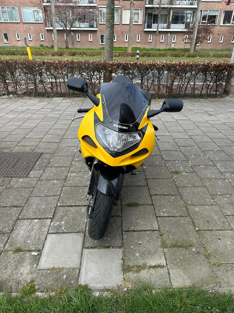 Suzuki GSX-R600, 2000 (K1 met brandstofinjectie), Motoren, Motoren | Suzuki, 4 cilinders, Motorrijbewijs A, Super Sport, Particulier