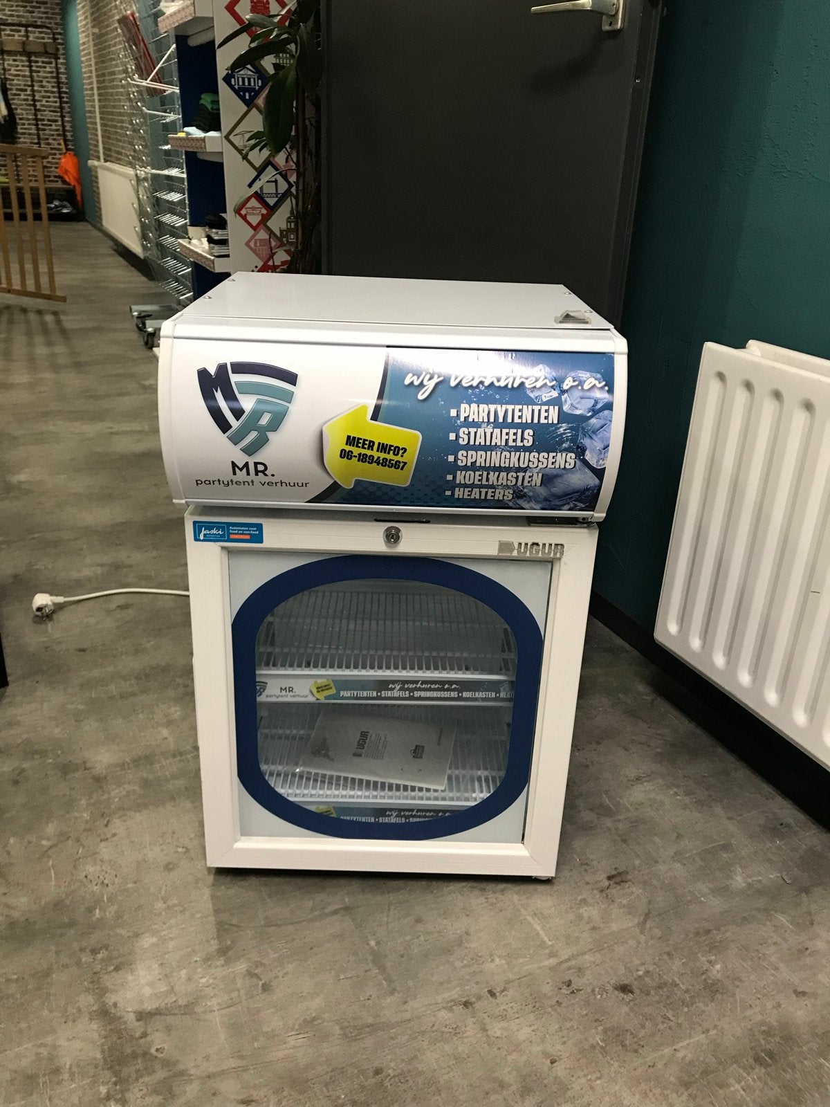 tafelmodel koelkast te huur - Perfect voor een kratje bier!, Witgoed en Apparatuur, Ophalen, Minder dan 75 liter, Zonder vriesvak