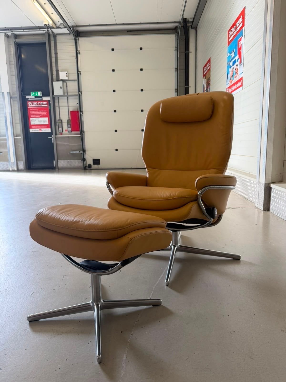 Stressless rome fauteuil met voetenbank - Cognac leer, Ophalen, Zo goed als nieuw, Leer, 75 tot 100 cm