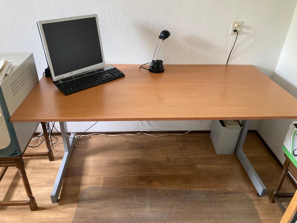 Gratis bureau, Ophalen, Gebruikt