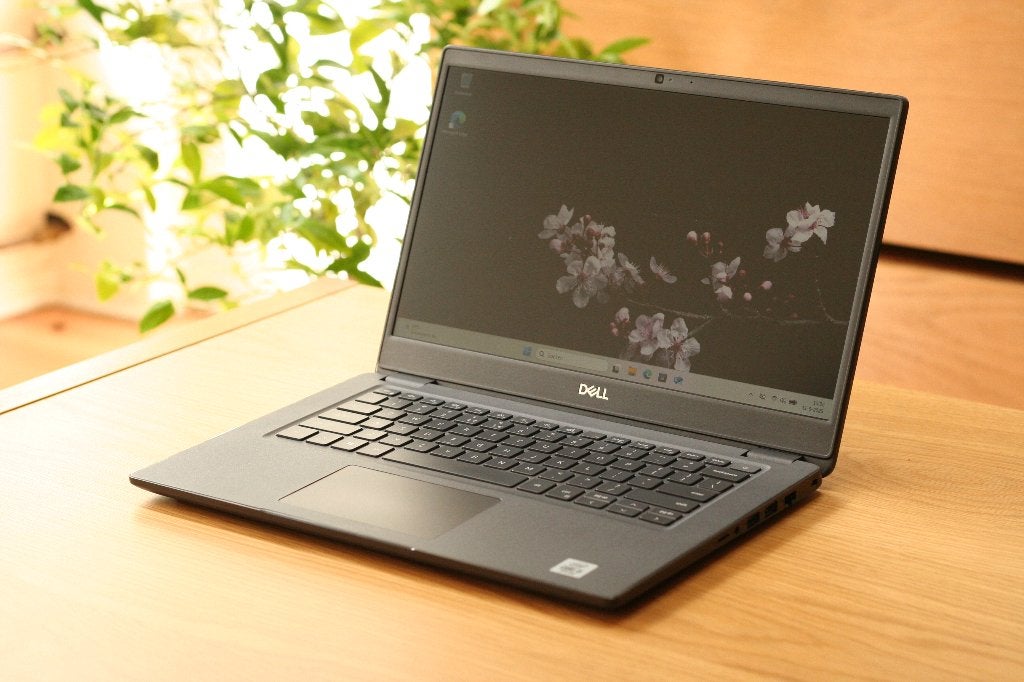 Accu 100% Dell Latitude 3410, Intel Core i5-10210u, 16GB RAM, Computers en Software, 256 GB, 2 tot 3 Ghz, Qwerty, Refurbished