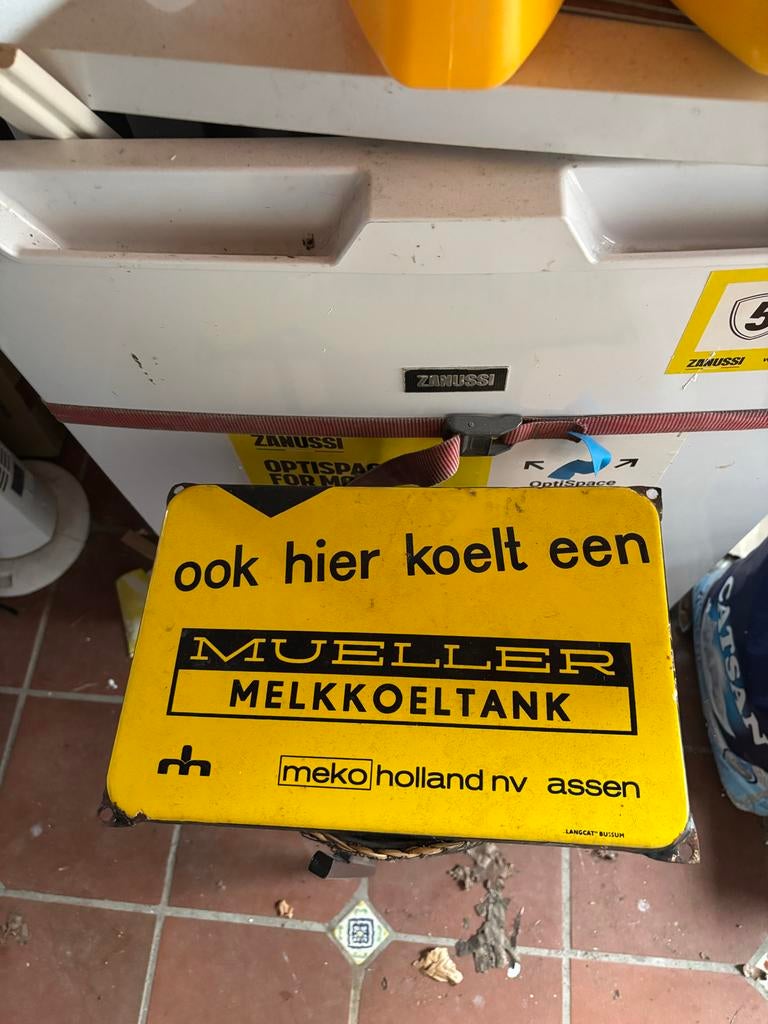 Vintage Mueller Melkkoeltank Emaille Reclamebord, Ophalen
