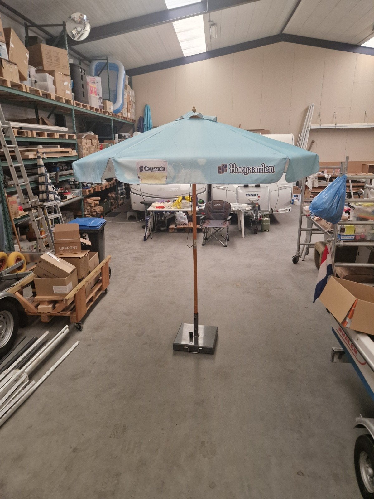 Nieuwe Hoegaarden Parasol zonder Voet, Ophalen, Nieuw