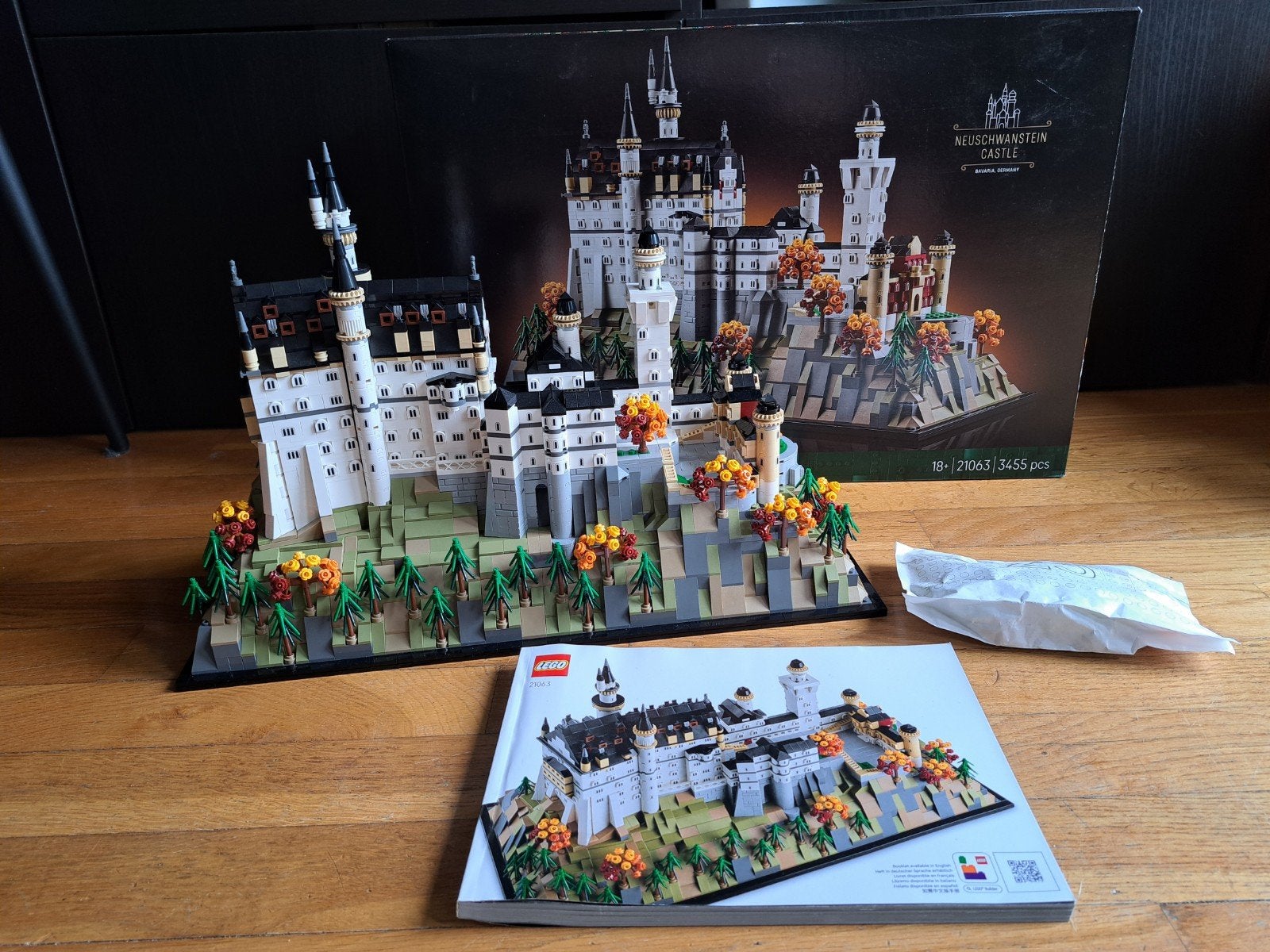 Lego 21063 Slot Neuschwanstein, Ophalen of Verzenden, Zo goed als nieuw