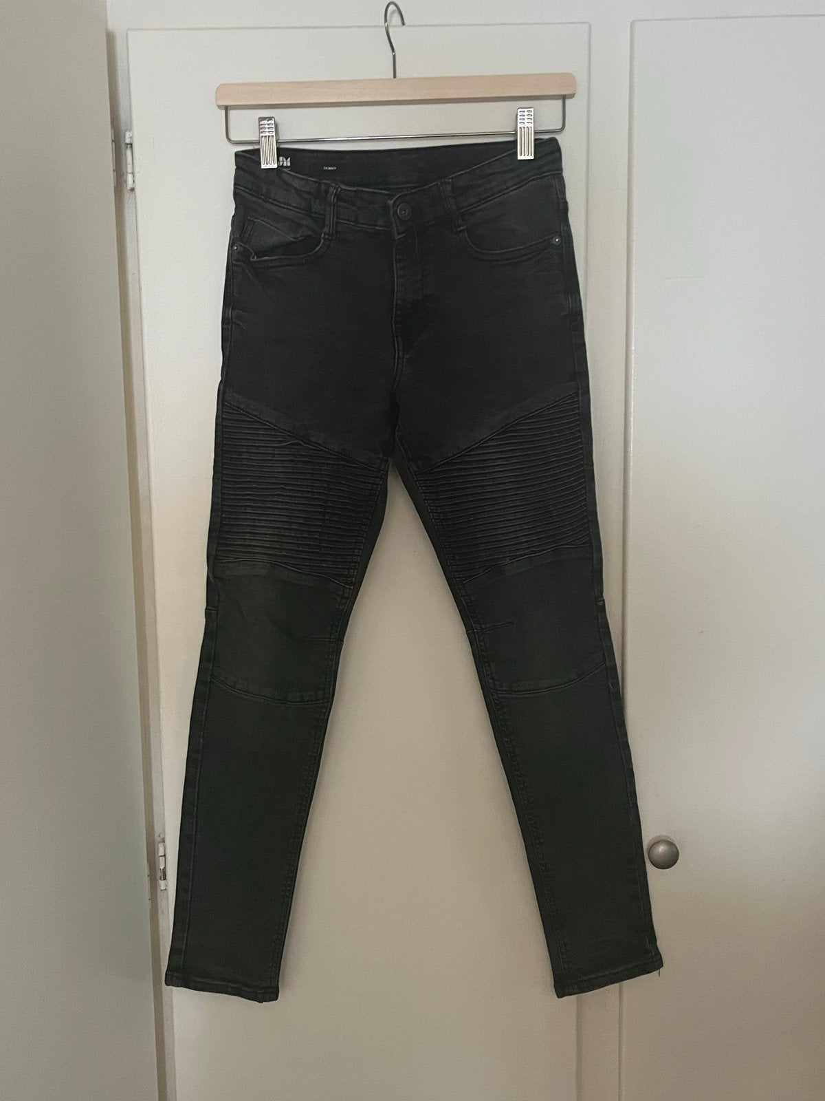 JM biker jeans, Ophalen of Verzenden, Zo goed als nieuw, Jongen, Broek