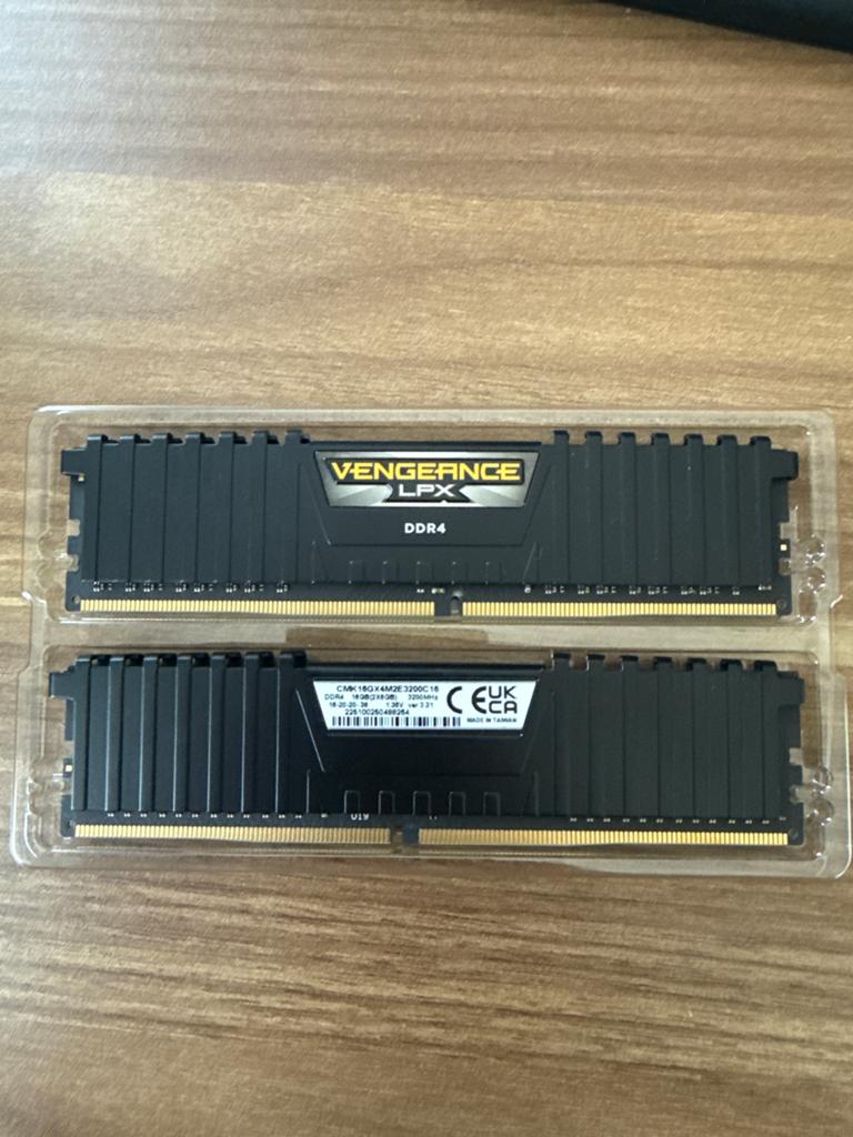 16GB (2x8GB) Corsair Vengeance LPX DDR4 RAM Geheugen, Ophalen, DDR4, Zo goed als nieuw, Desktop