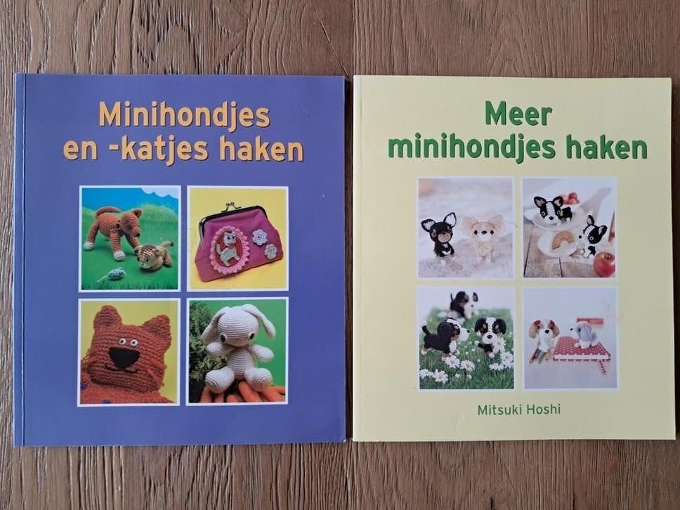 2x Minihondjes en -katjes haken boeken, Ophalen of Verzenden, Haken, Patroon of Boek