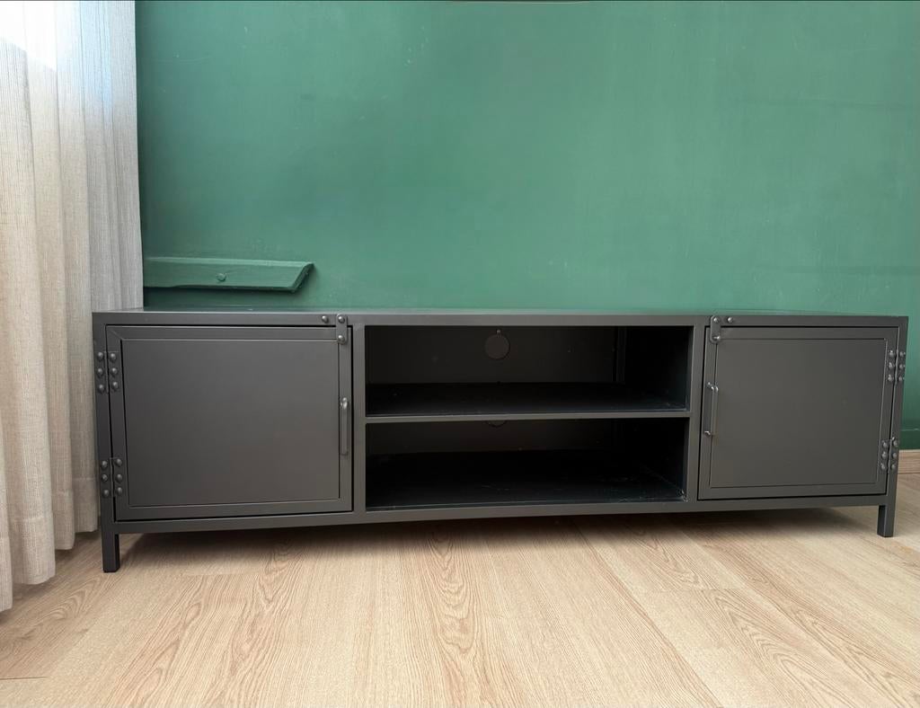 Metalen zwart tv meubel Kwantum Castello, Ophalen, 100 tot 150 cm, Zo goed als nieuw, Minder dan 100 cm