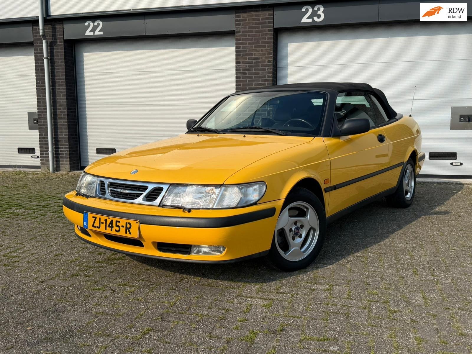 Saab 9-3 Cabrio 2.0t S, Auto's, Saab, Voorwielaandrijving, Gebruikt, Zwart, 4 cilinders