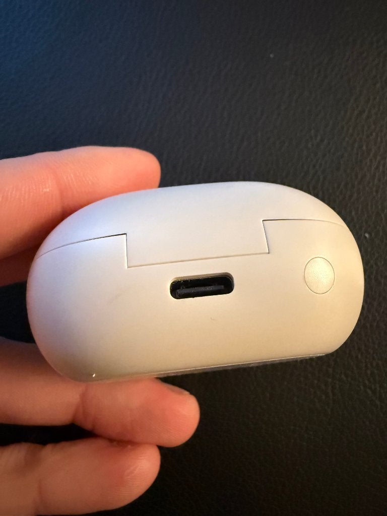 Original SOUNDCORE P40i beige charging case, Gebruikt, Soundcore, Ophalen of Verzenden, In oorschelp (earbud)