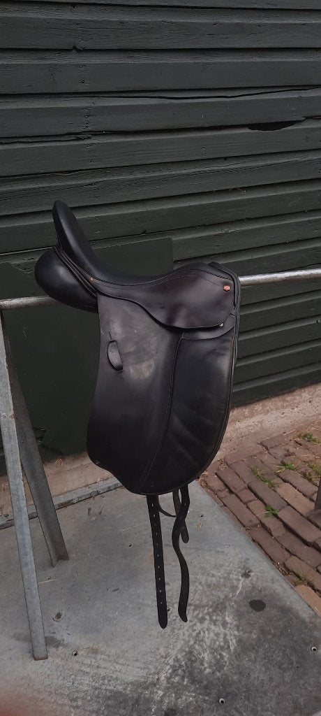 Dressuurzadel 17inch mw Albion, Dieren en Toebehoren, Ophalen, Gebruikt, Dressuur, Overige merken