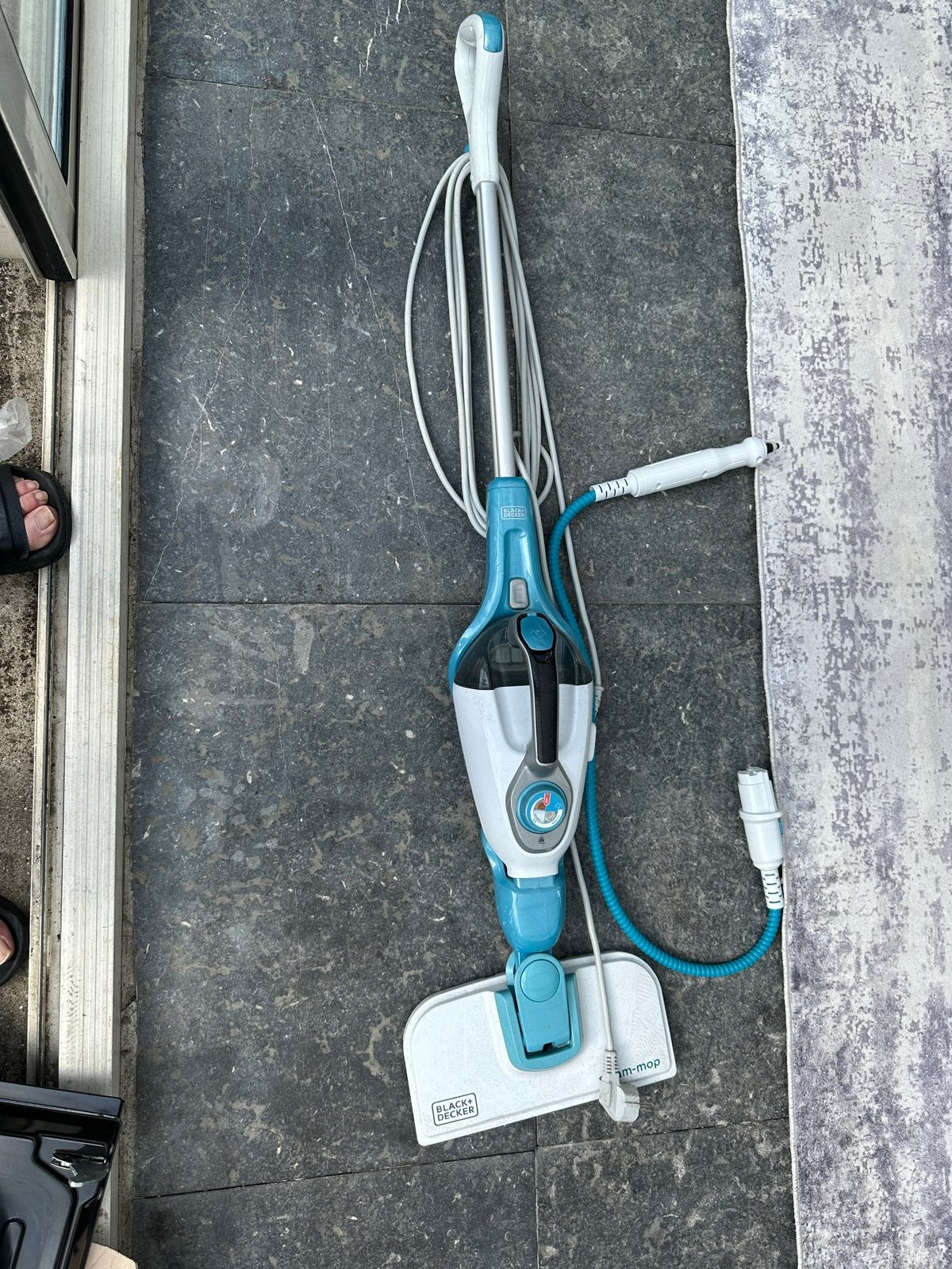 Black+Decker Steam-mop FSMH1321 1300W Stoomreiniger, Overige merken, Ophalen of Verzenden, Geschikt voor harde vloeren, Reservoir