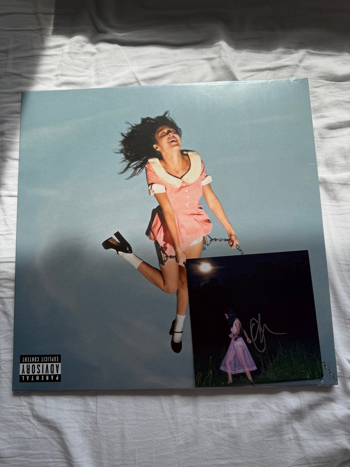 Olivia Rodrigo gesealed vinyl "pretty sad " + singed artcard, Geseald, 2020 tot heden, Ophalen of Verzenden, 12 inch