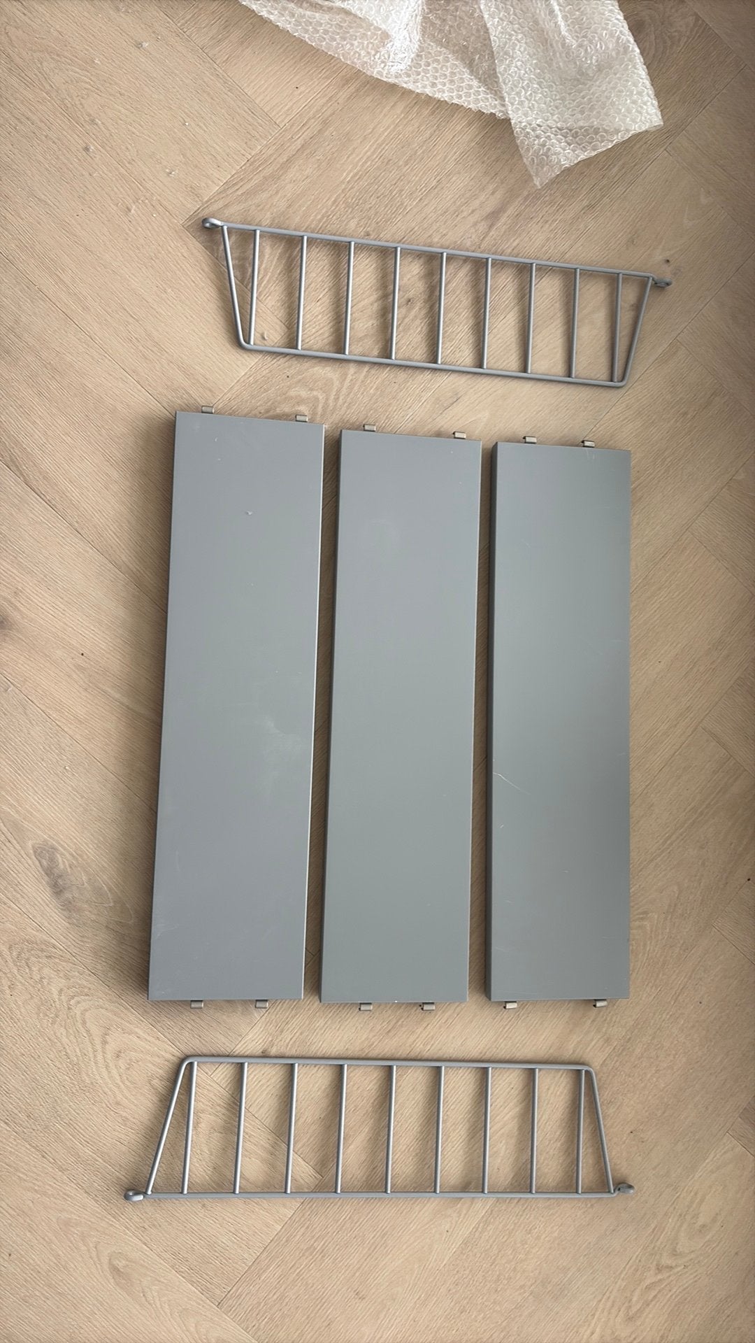 String pocket wandplank grijs, Ophalen, Zo goed als nieuw