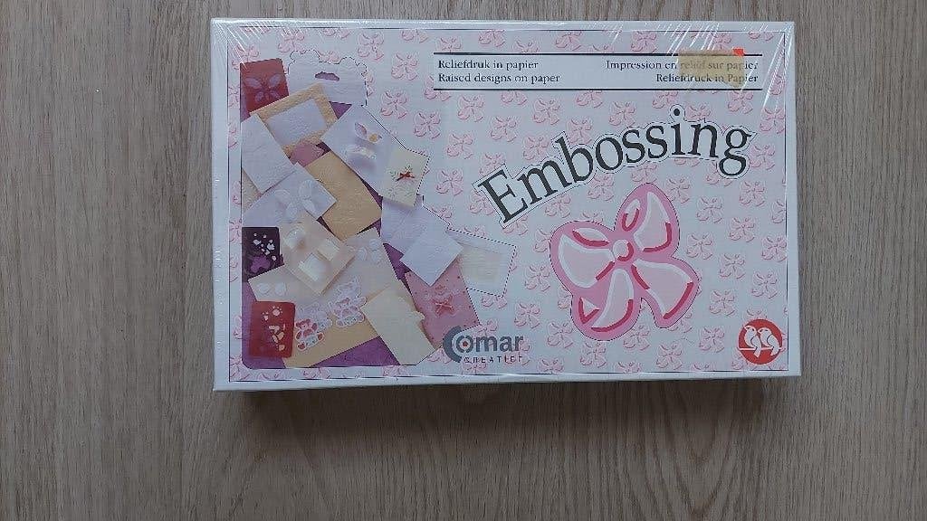 EMBOSSING - Comar Creatief - doos NIEUW, Overige thema's, Nieuw, Ophalen of Verzenden, Educatief