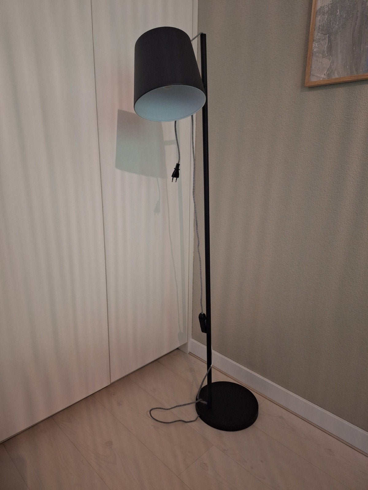 Zware zwarte metalen lamp, Ophalen, Gebruikt, Stof, Modern