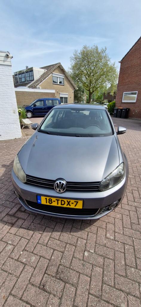 Volkswagen Golf 1.4 TSI 90KW DSG 2012 Grijs, Stof, Zwart, 4 cilinders, 122 pk