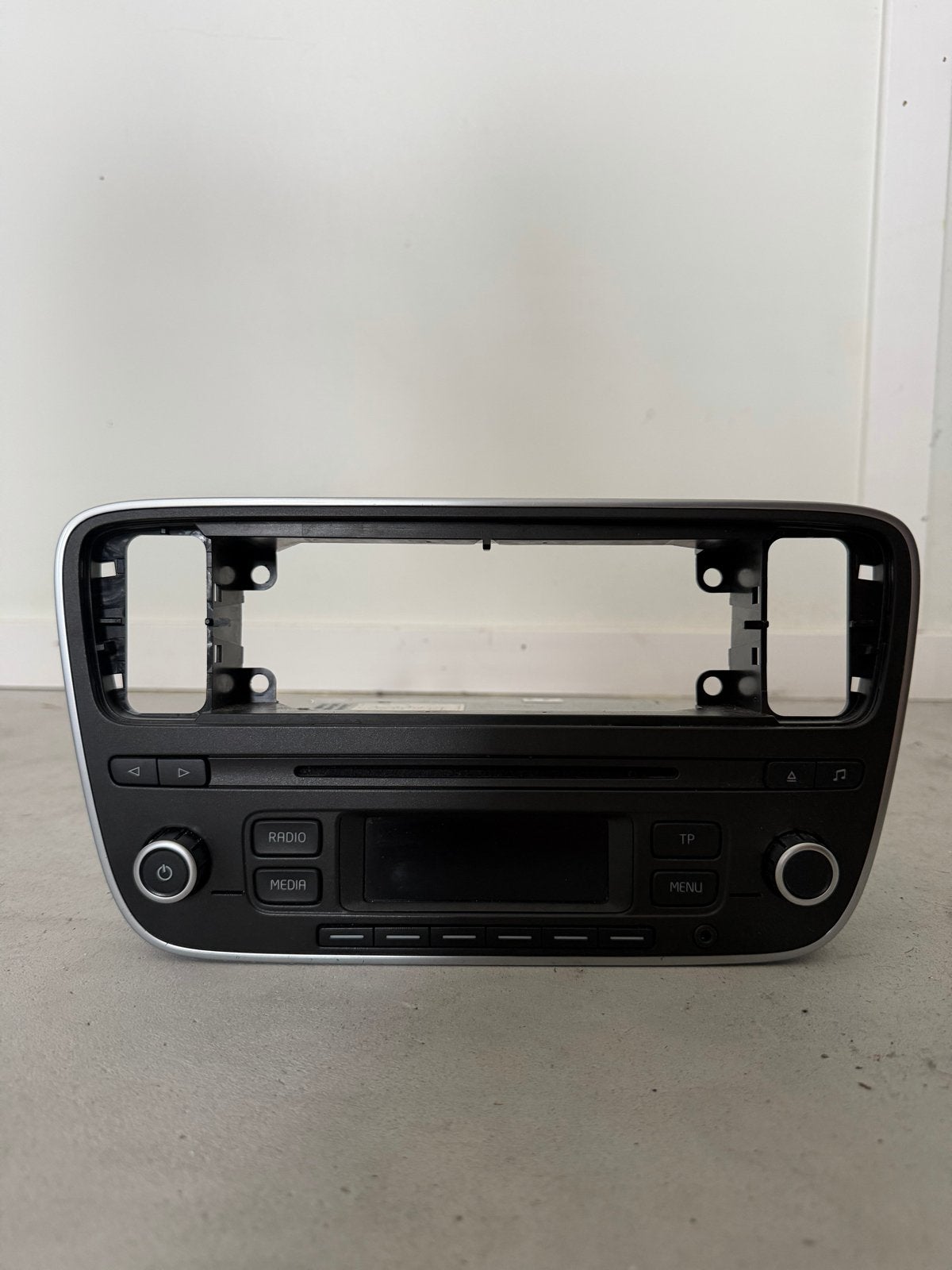 Autoradio VW UP!/SEAT MII/Skoda Citigo RCD 215 SE 1SL035186A, Ophalen of Verzenden, Gebruikt