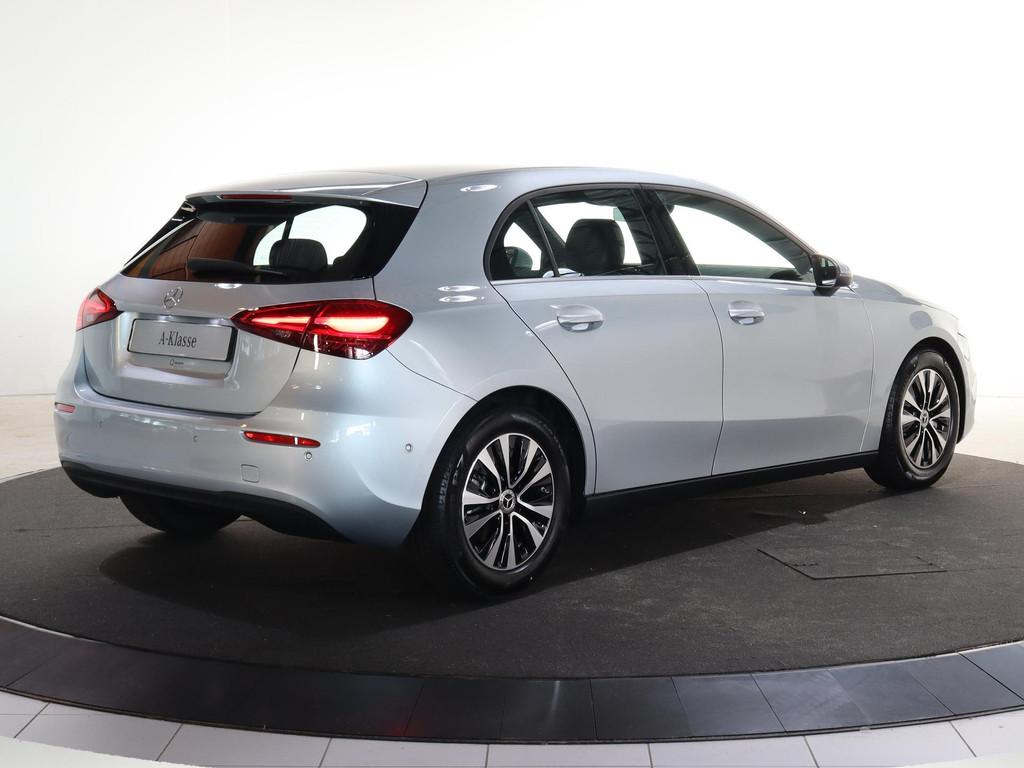 Mercedes-Benz A-klasse 180 Star Edition | Digitaal display |, 136 pk, Gebruikt, 4 cilinders, Origineel Nederlands